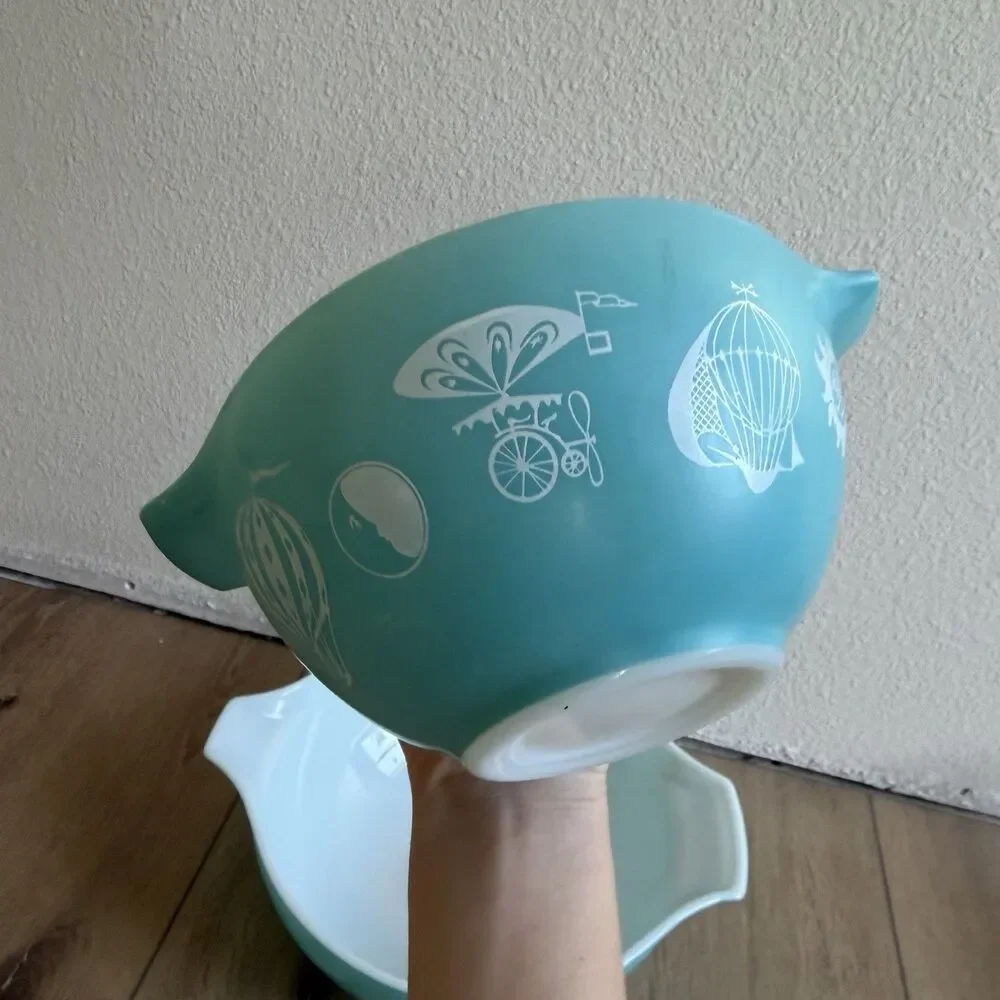 2 Vintage 1958 Pyrex Cinderella Hot Air Balloons Turquoise Batter Bowls
